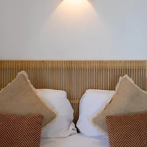  Apartment Beachfront Lotja 7 - Grupo Berna